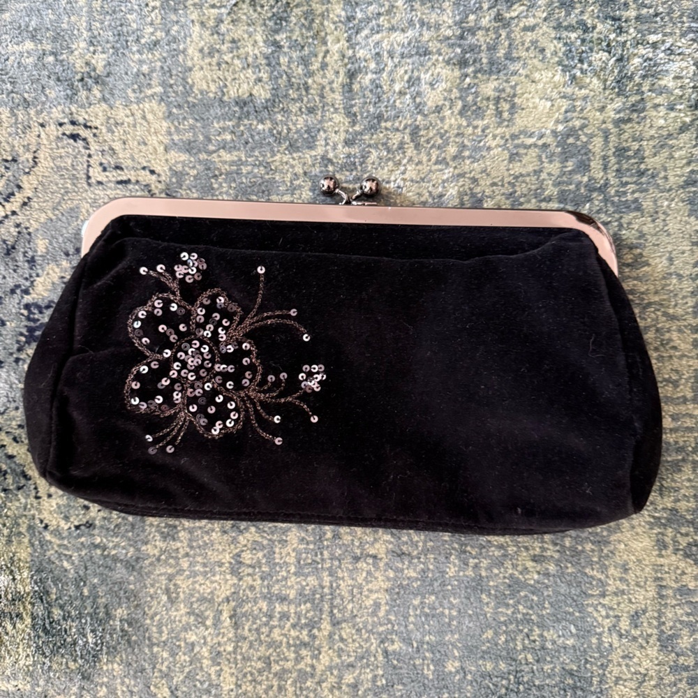 Express Clutch